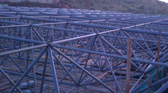 徐州概述网架加工中对钢材的质量的过细恳求